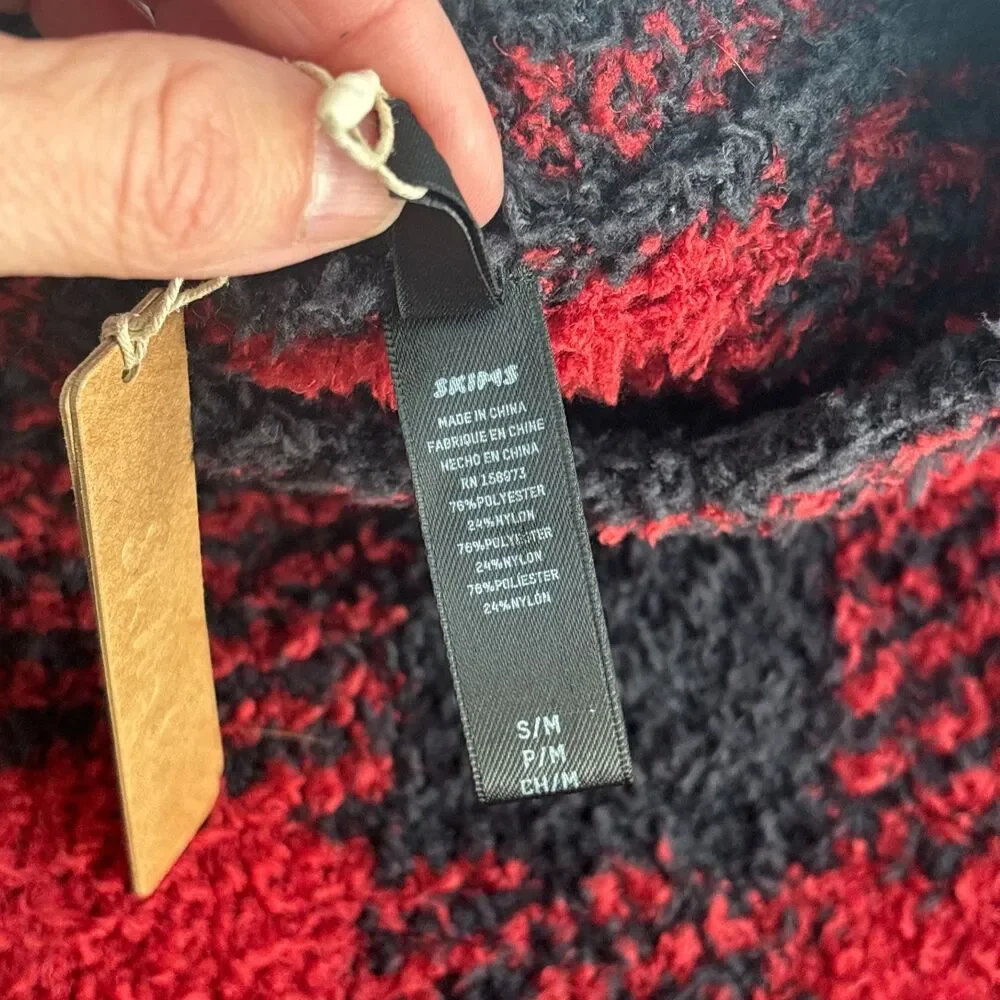 Skims Buffalo Plaid Pullover Women's S/M Red Black Check Cozy Soft Fuzzy NWT - Picture 6 of 8